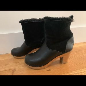 No.6 black leather clogs with black shearling.